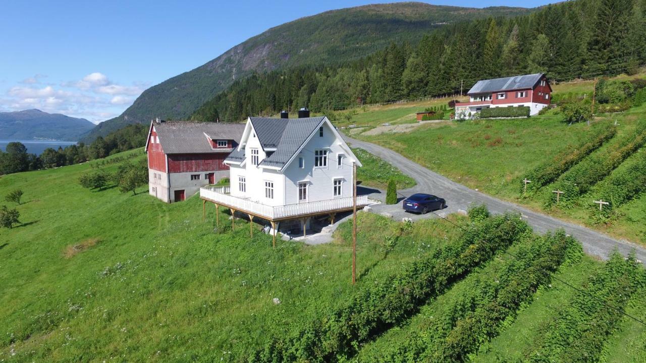 Solheim Gard Villa Stryn Exterior foto